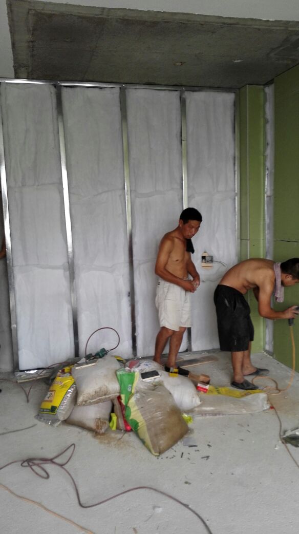 您還會(huì)害怕噪音的偷襲嗎，莞酈為您送來了吸音棉，吸音棉保護(hù)市民的健康睡眠生活